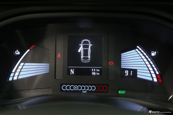 2017款江淮iEV7S 智尊型