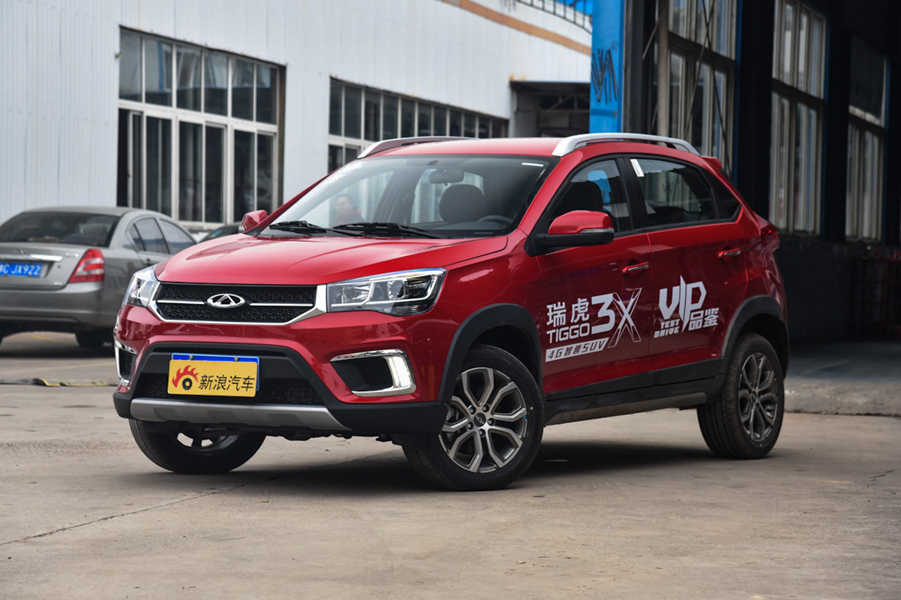 2017款瑞虎3X 1.5L手动时尚版