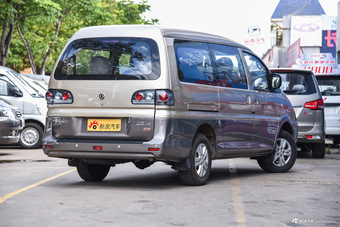 2016款菱智M3L 1.6L手动舒适型7座