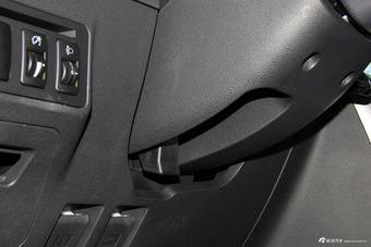 2017款黄海N3 2.5T手动两驱运动版XD25T5