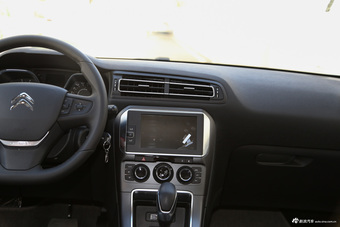 2016款雪铁龙C4世嘉1.2T自动 THP豪华型