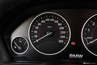 2017款宝马3系GT 2.0L自动320i M运动型