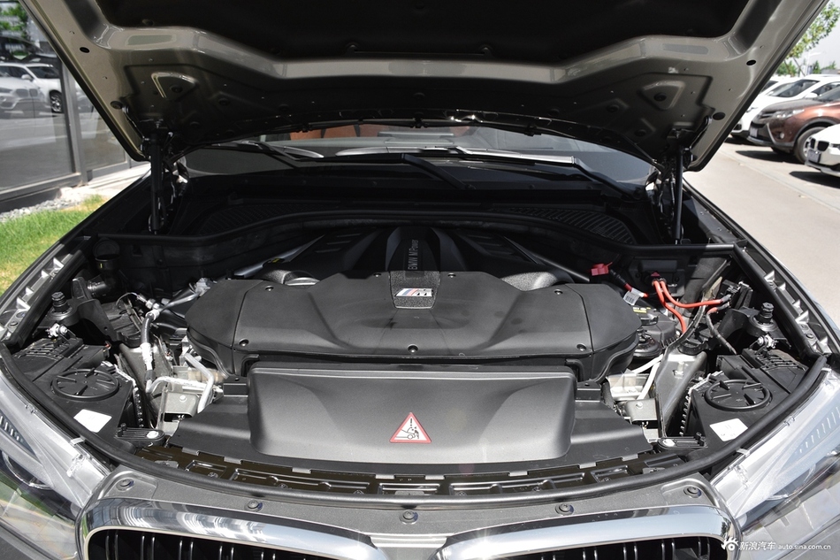 2018款宝马X6M 4.4T自动