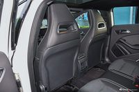 2017款奔驰A级 A200 1.6T自动动感型