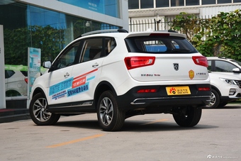 2017款宝骏560 1.5T DCT旗舰型