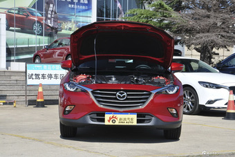 2018款马自达CX-4 2.0L自动两驱蓝天领先版