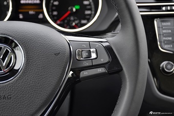 2017款途观L 2.0T 自动四驱至尊旗舰版380TSI