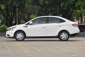 2016款锐3 1.6L手动智享型