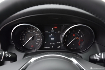 2018款捷豹XFL 2.0T自动200PS精英版