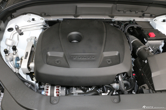 2019款沃尔沃XC60 2.0T自动四驱T5智雅豪华版