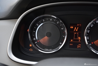 2018款雪佛兰赛欧3  1.5L AMT幸福天窗版