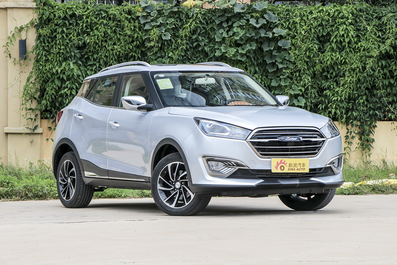 2017款众泰T300 1.5L手动尊享型