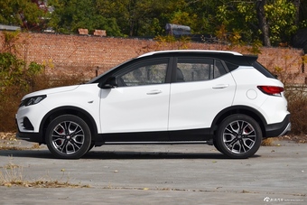 2018款东南DX3 SRG 1.5T自动旗舰型