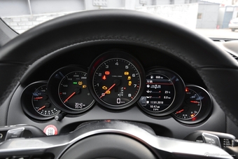 2016款卡宴3.0T自动