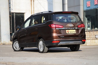 2017款北汽威旺 M50F 1.5L 手动豪华型 棕色