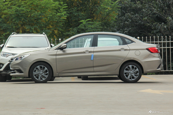 2018款逸动DT 1.6L手动智享型