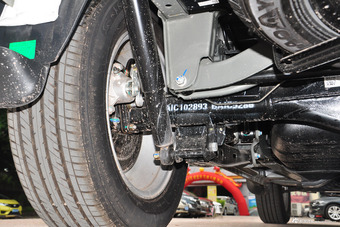 2016款北汽幻速S3L 1.5L手动尊享型