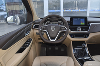 2017款宝骏730 1.5T手动风尚型7座