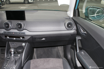 2018款奥迪Q2L 豪华致雅型35TFSI