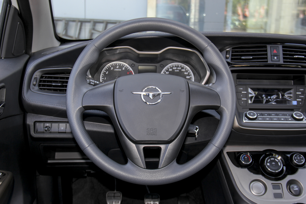 2017款海马M3 1.5L手动豪华型