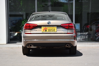 2017款上汽大众帕萨特330TSI DSG尊荣型