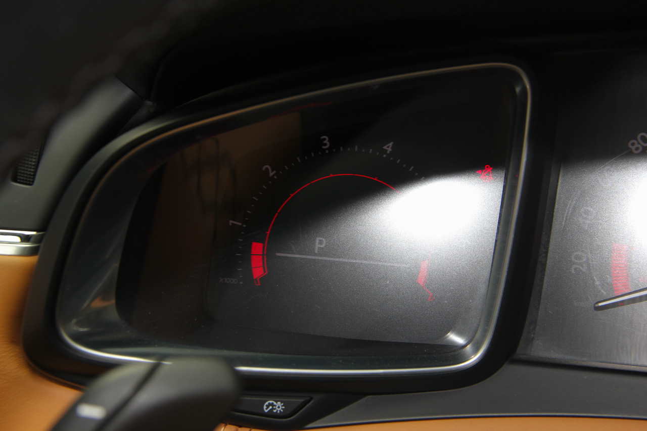 2016款DS 6 1.6T雅致版THP160