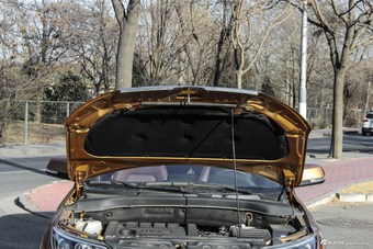 2016款森雅R7 1.6L自动尊贵型