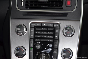 2018款沃尔沃S60L 1.5T自动T3智进版