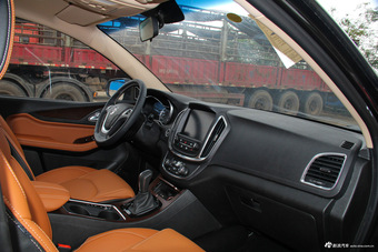 2017款宝骏560律动版1.8L iAMT尊享型