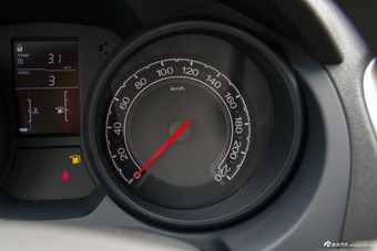 2016款名爵锐行1.5T手动超值豪华版