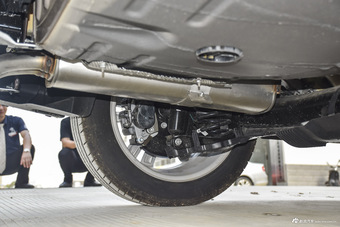 2016款标致3008 1.6THP自动经典版