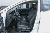 2016款奔腾B50 1.6L手动豪华型