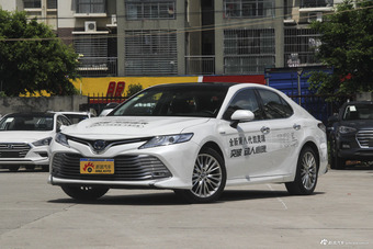 2018款凯美瑞2.5HQ自动旗舰版