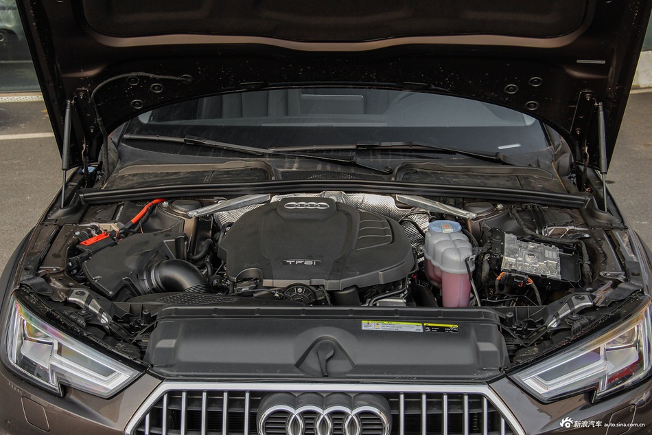 2017款奥迪A4 allroad 2.0T自动 45TFSI quattro运动型