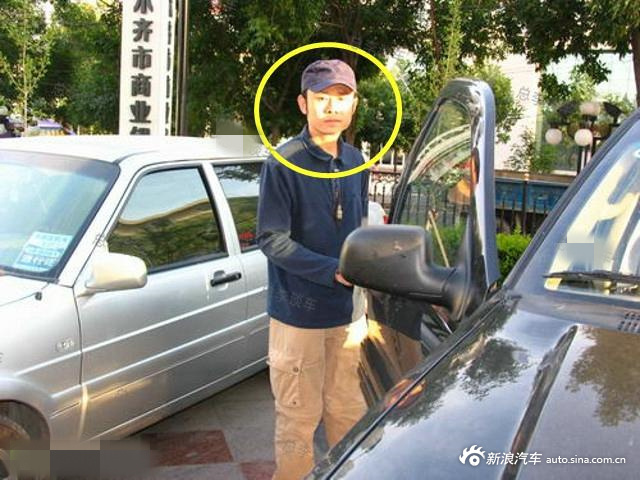 他是王健林喜欢的歌手 平时座驾也个性