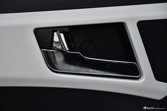 2016款瑞风S2 1.5L手动豪华智能型双色版