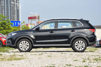 2016款荣威RX5 20T手动两驱旗舰版