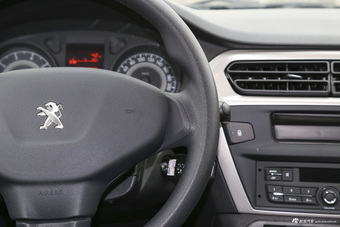 2014款东风标致301 1.6L手动舒适版CNG