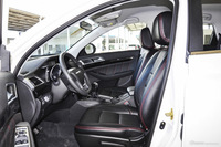 2015款猎豹CS10 2.0T手动新锐版  雅典白