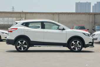 2017款逍客2.0L自动智享版