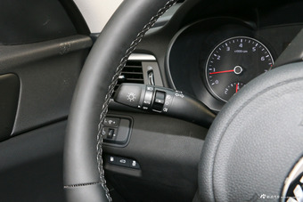 2017款起亚K5 2.0L自动15周年特别版LUX