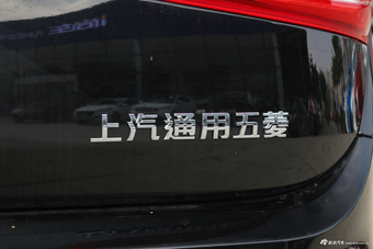 2017款宝骏560 1.5T 手动舒适型7座 