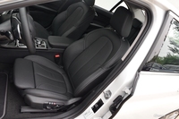 2018款宝马1系125i自动运动型