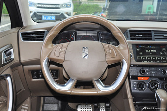 2015款DS 5LS 1.6T自动60周年限量版THP160