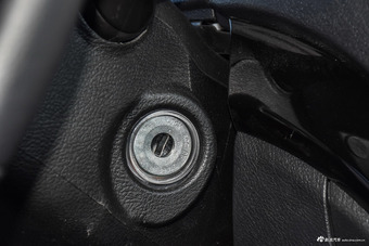 2016款揽福 2.4L手动汽油两驱精英版5座