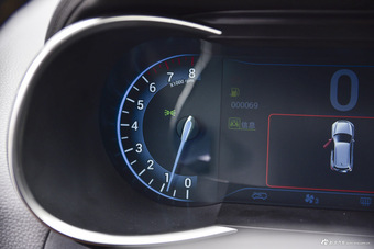 2016款凯翼X3 1.6L自动智联IV版