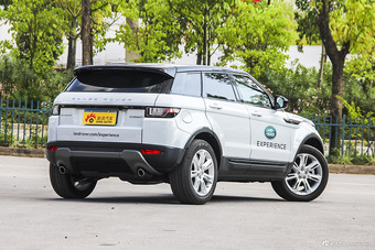 2016款揽胜极光2.0T自动SE智耀版 玉龙雪山白