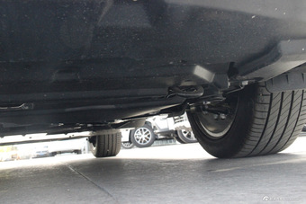 2016款比亚迪秦EV300尊荣型