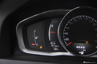 2017款沃尔沃S60L 2.0T自动T4智远版