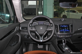 平行进口17款玛莎拉蒂Levante S 3.0T 美规（暂无参数）